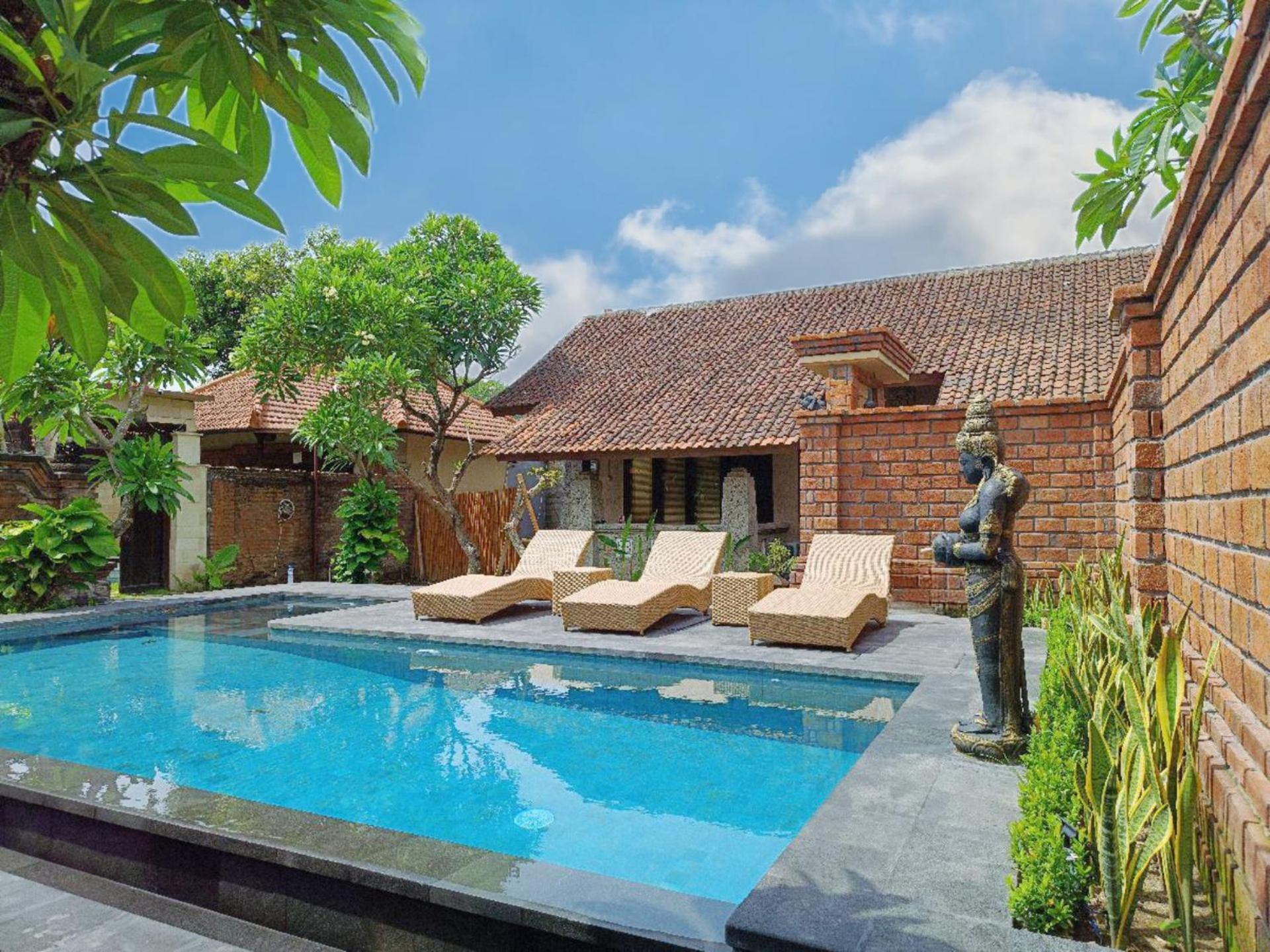 Mahe Garden And By Kamara Villa *